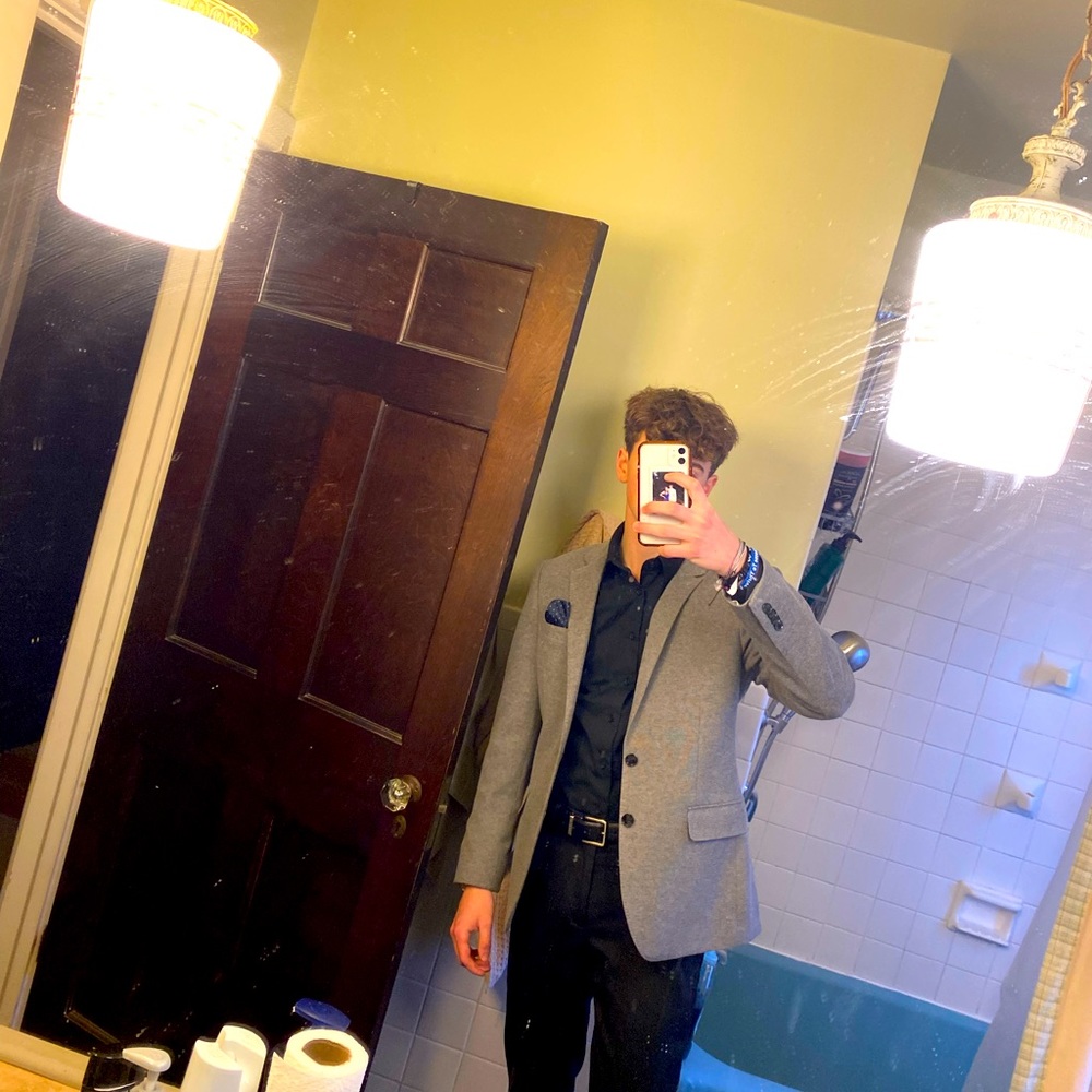 Meet your Posher, Reagan